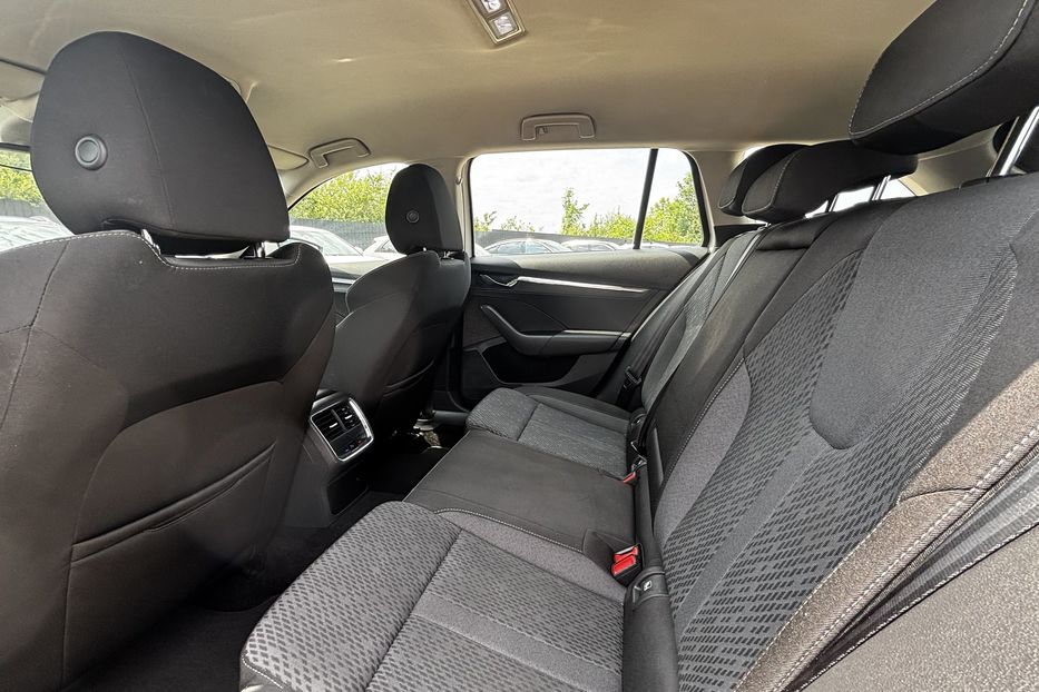 Продам Skoda Octavia A8 2022 года в Львове