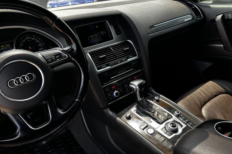 Продам Audi Q7 S-line 2014 года в Львове