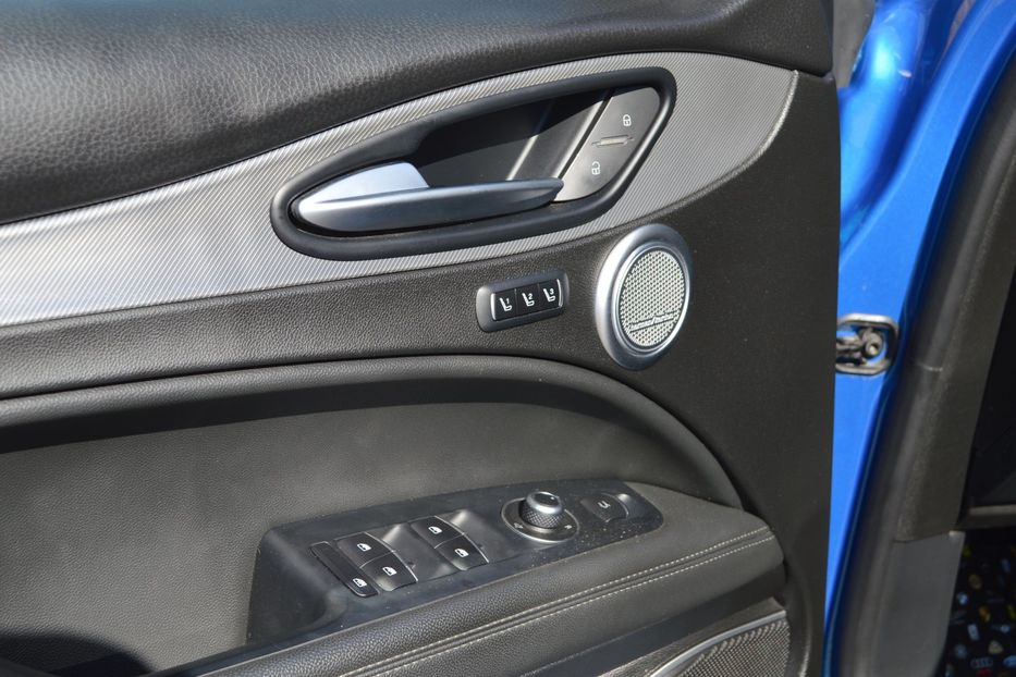 Продам Alfa Romeo Stelvio 2017 года в Одессе