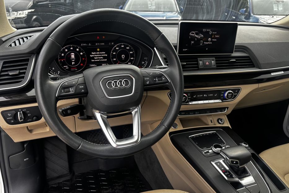 Продам Audi Q5  Premium Plus 9983 2019 года в Львове