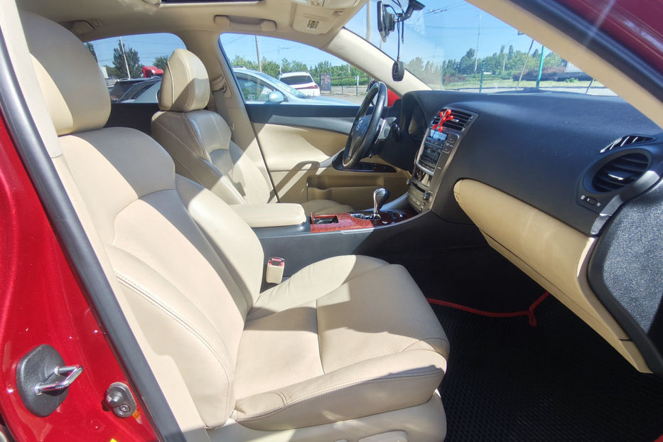 Продам Lexus IS 250 250 AT (208 к.с.) AWD 2008 года в Киеве