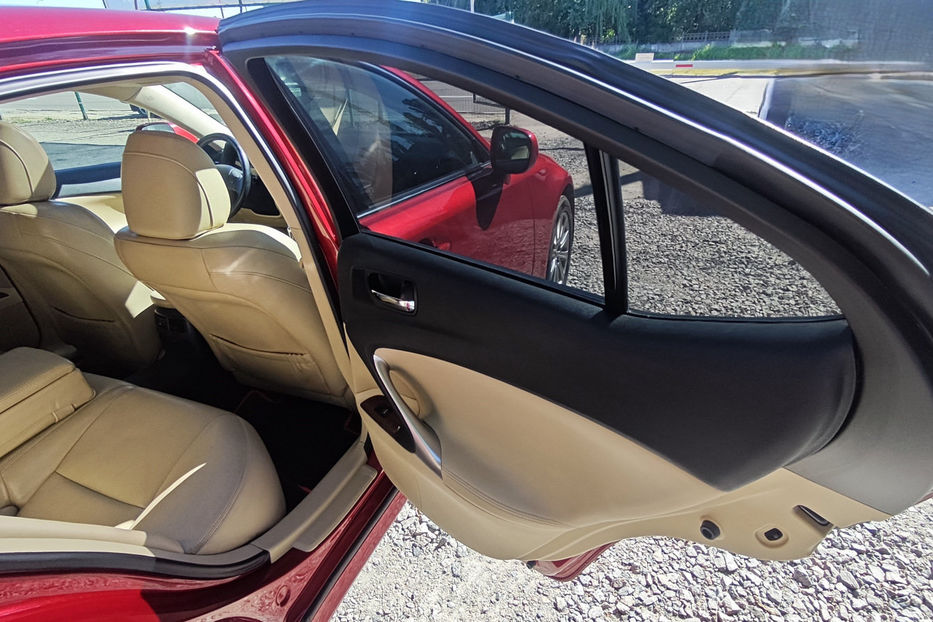 Продам Lexus IS 250 250 AT (208 к.с.) AWD 2008 года в Киеве
