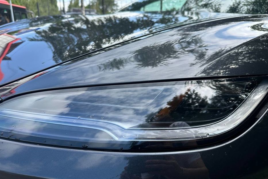 Продам Tesla Model 3 82.5 кВ 2025 года в Черновцах