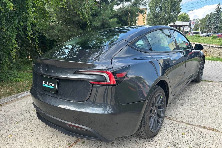 Продам Tesla Model 3 82.5 кВ 2025 года в Черновцах