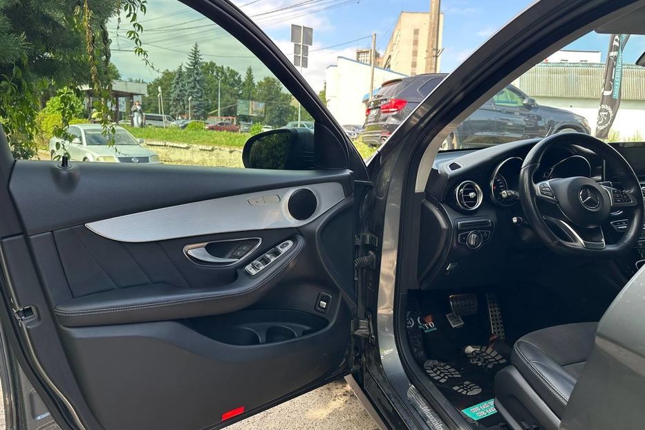 Продам Mercedes-Benz GLC-Class 220d 2017 года в Черновцах