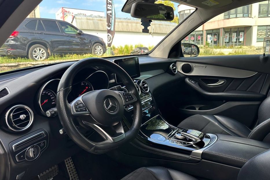 Продам Mercedes-Benz GLC-Class 220d 2017 года в Черновцах