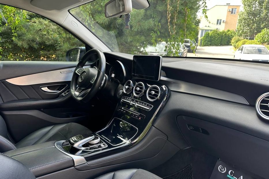 Продам Mercedes-Benz GLC-Class 220d 2017 года в Черновцах