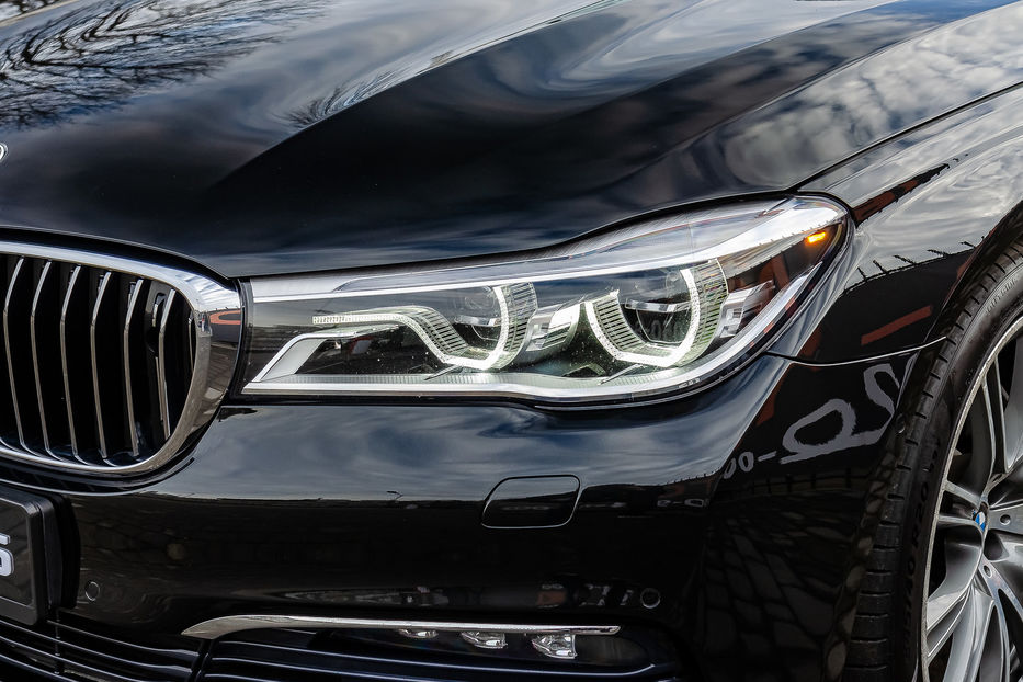Продам BMW 750 Li Xdrive 2016 года в Киеве