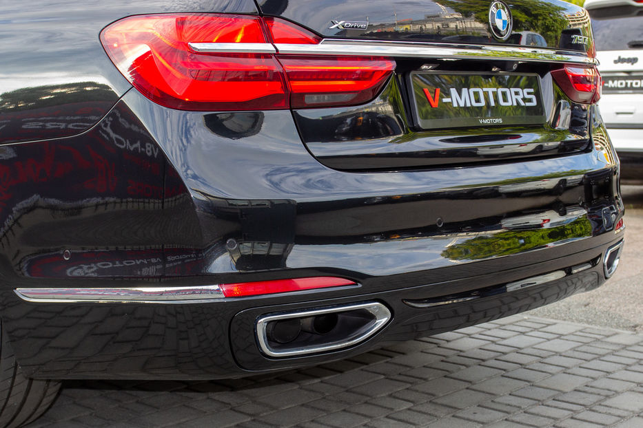 Продам BMW 750 Li Xdrive 2016 года в Киеве