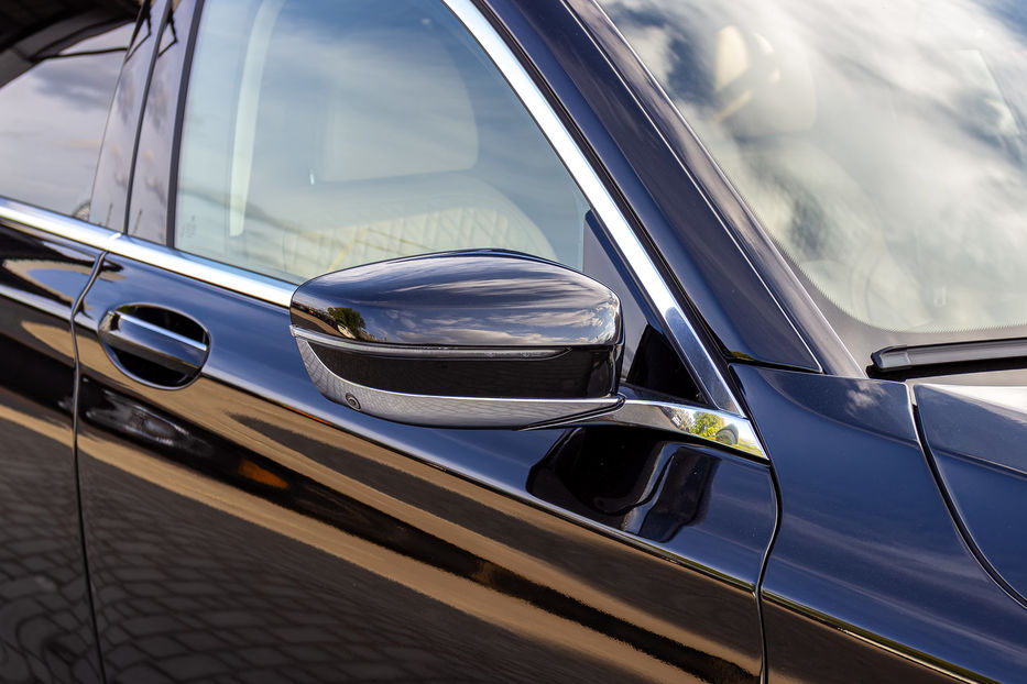 Продам BMW 750 Li Xdrive 2016 года в Киеве