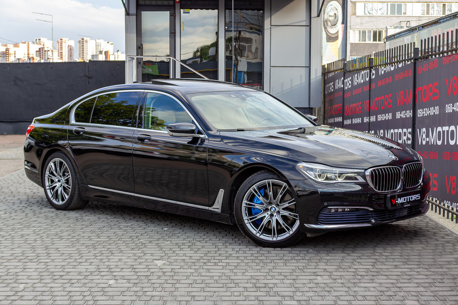 Продам BMW 750 Li Xdrive 2016 года в Киеве