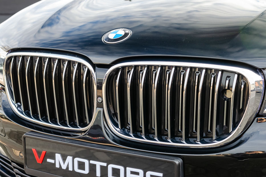 Продам BMW 750 Li Xdrive 2016 года в Киеве