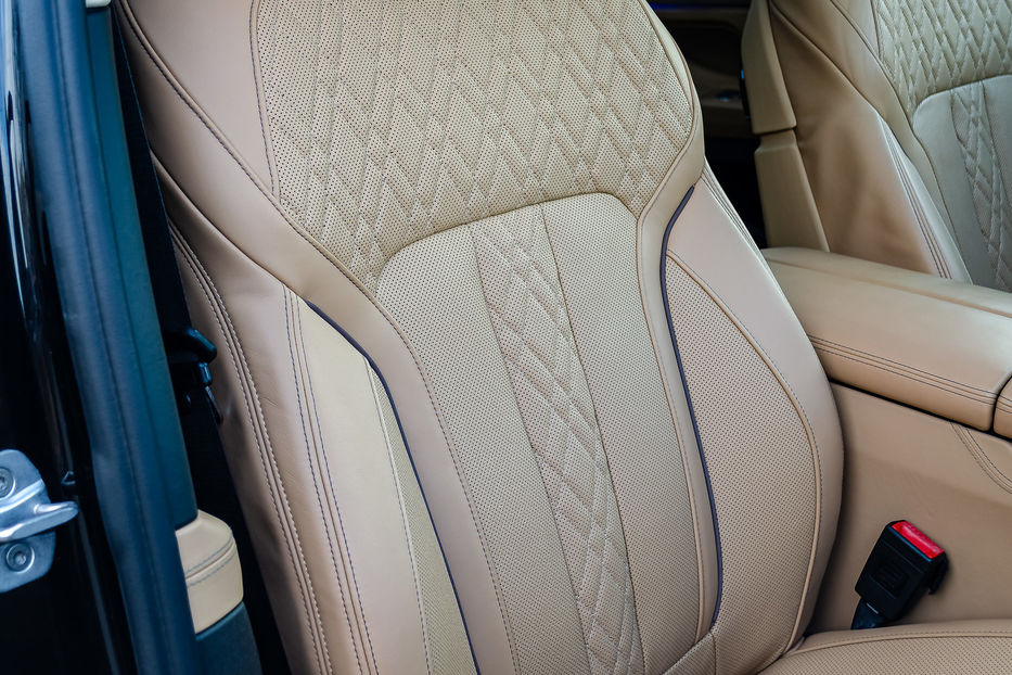 Продам BMW 750 Li Xdrive 2016 года в Киеве