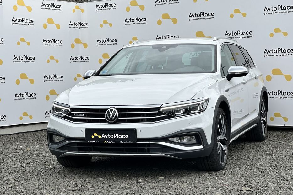 Продам Volkswagen Passat Alltrack 2020 года в Луцке