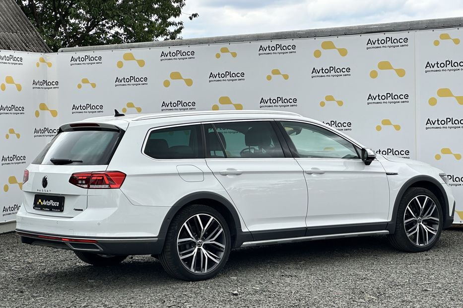 Продам Volkswagen Passat Alltrack 2020 года в Луцке