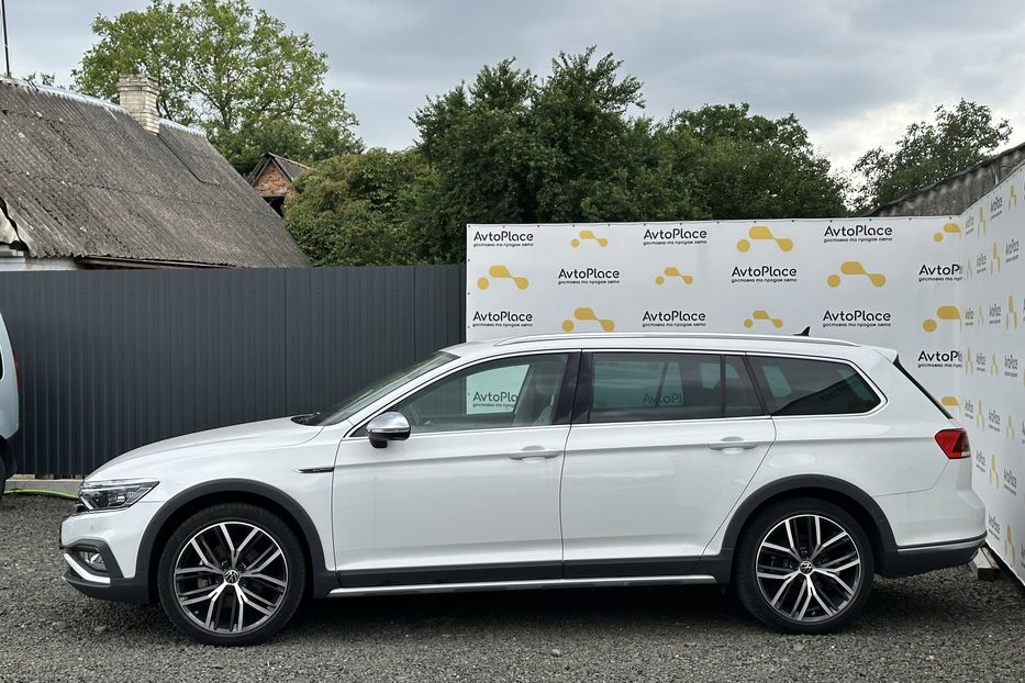 Продам Volkswagen Passat Alltrack 2020 года в Луцке