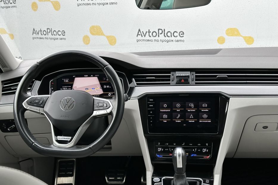 Продам Volkswagen Passat Alltrack 2020 года в Луцке