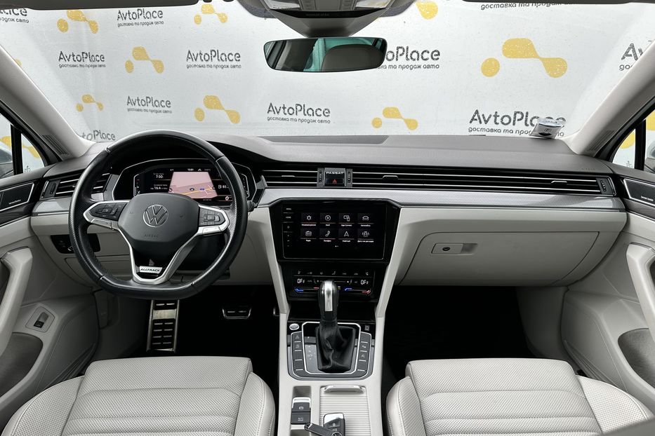 Продам Volkswagen Passat Alltrack 2020 года в Луцке