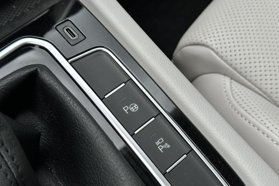 Продам Volkswagen Passat Alltrack 2020 года в Луцке