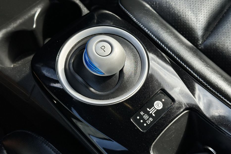 Продам Nissan Leaf 2014 года в Луцке