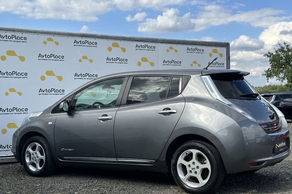 Продам Nissan Leaf 2014 года в Луцке
