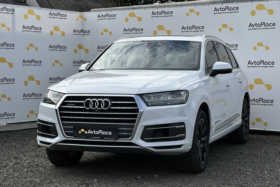 Продам Audi Q7 2017 года в Луцке