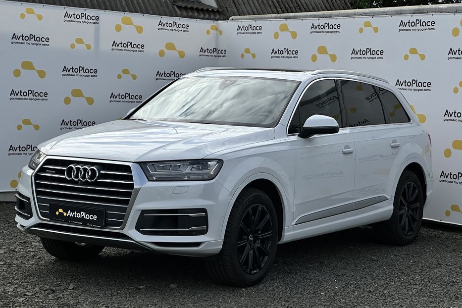 Продам Audi Q7 2017 года в Луцке