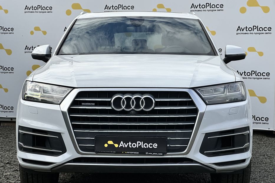 Продам Audi Q7 2017 года в Луцке
