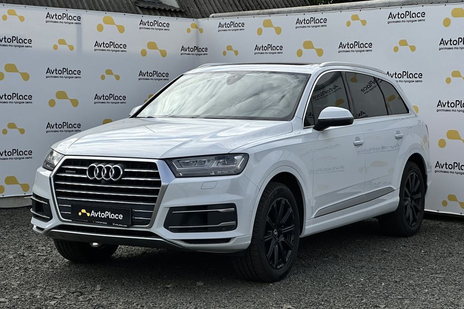 Продам Audi Q7 2017 года в Луцке