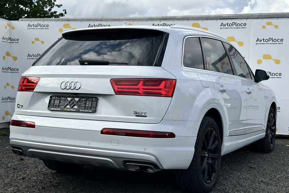 Продам Audi Q7 2017 года в Луцке