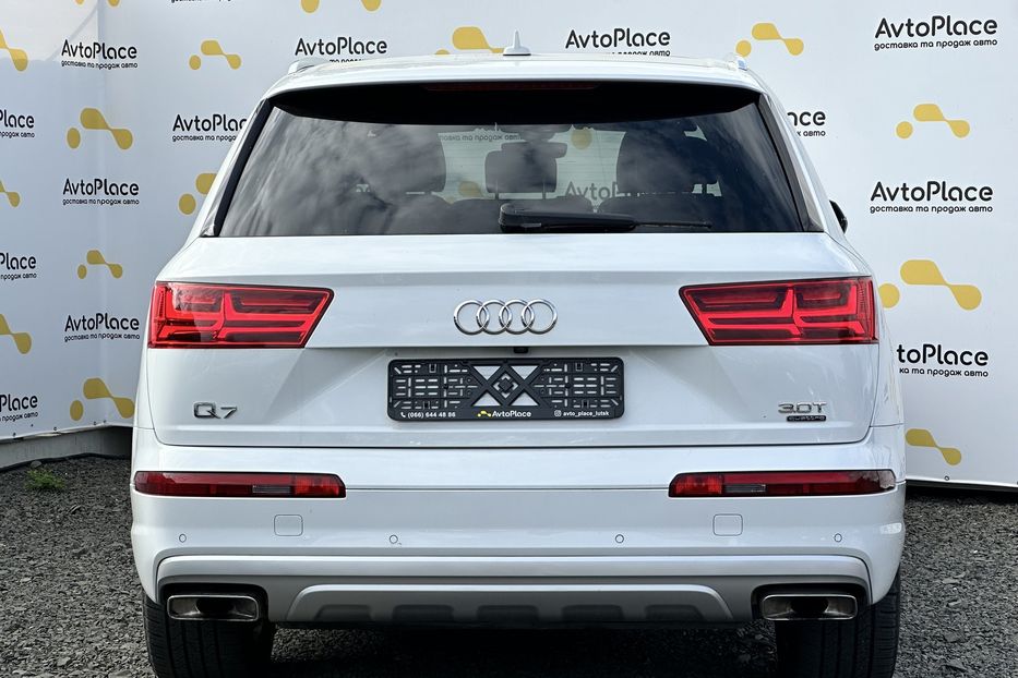 Продам Audi Q7 2017 года в Луцке