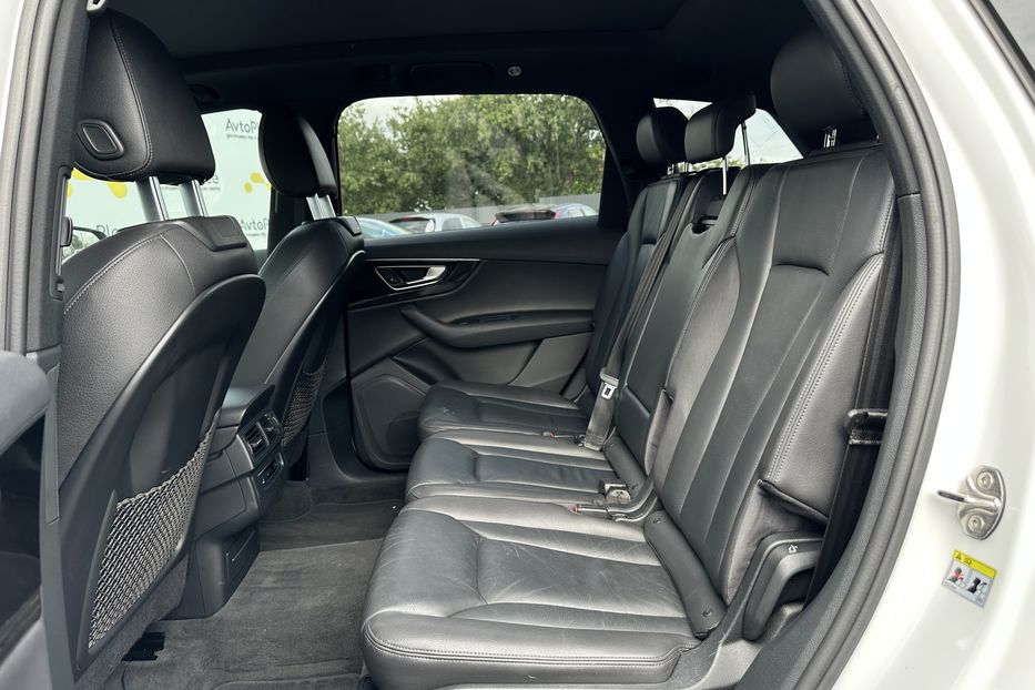 Продам Audi Q7 2017 года в Луцке