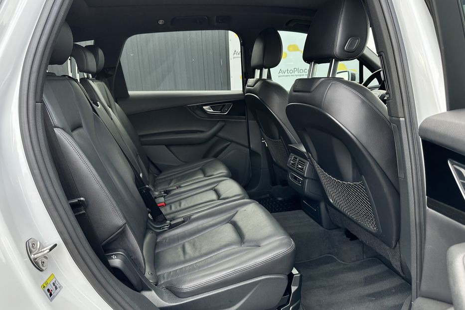 Продам Audi Q7 2017 года в Луцке