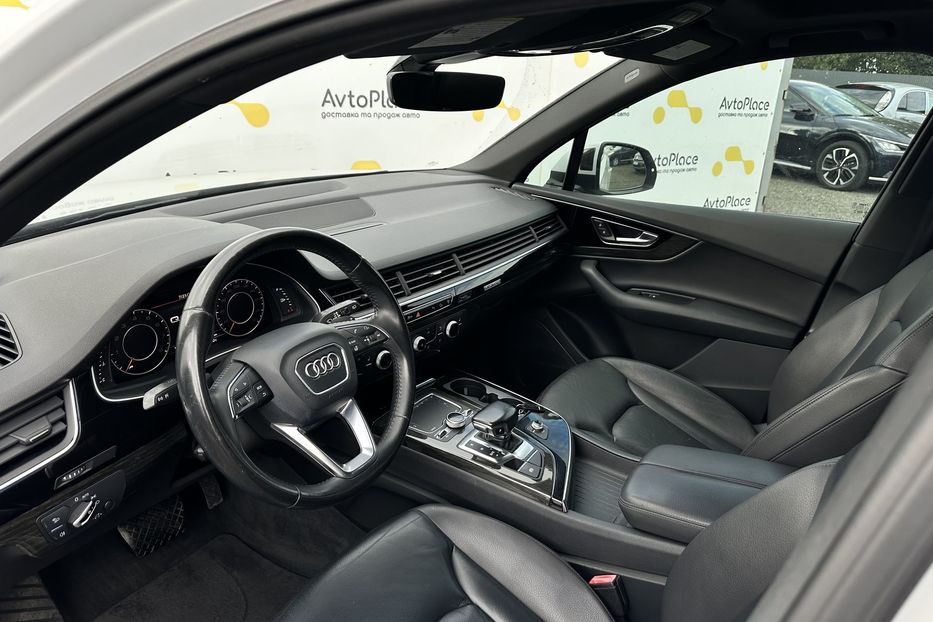 Продам Audi Q7 2017 года в Луцке