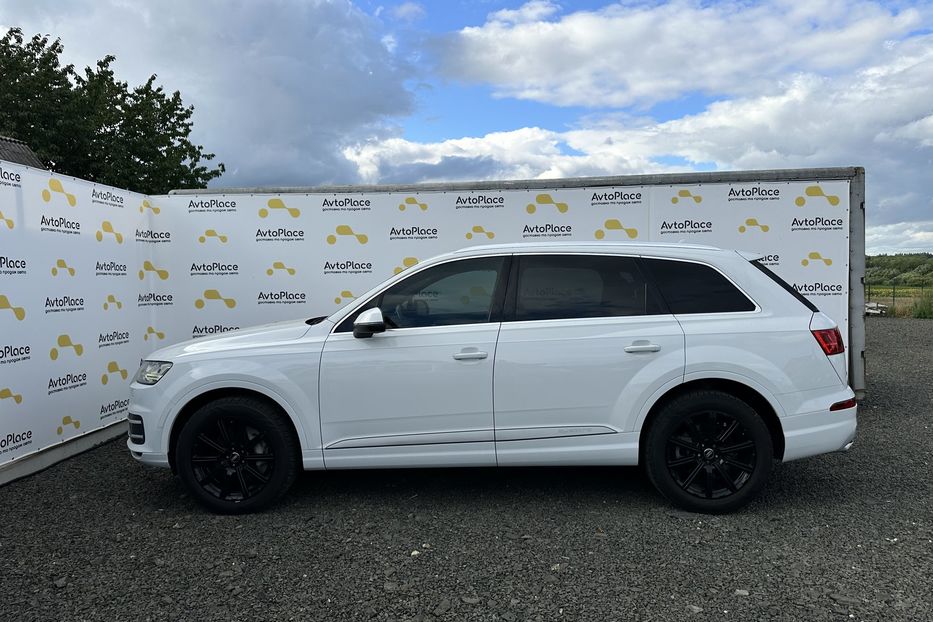 Продам Audi Q7 2017 года в Луцке