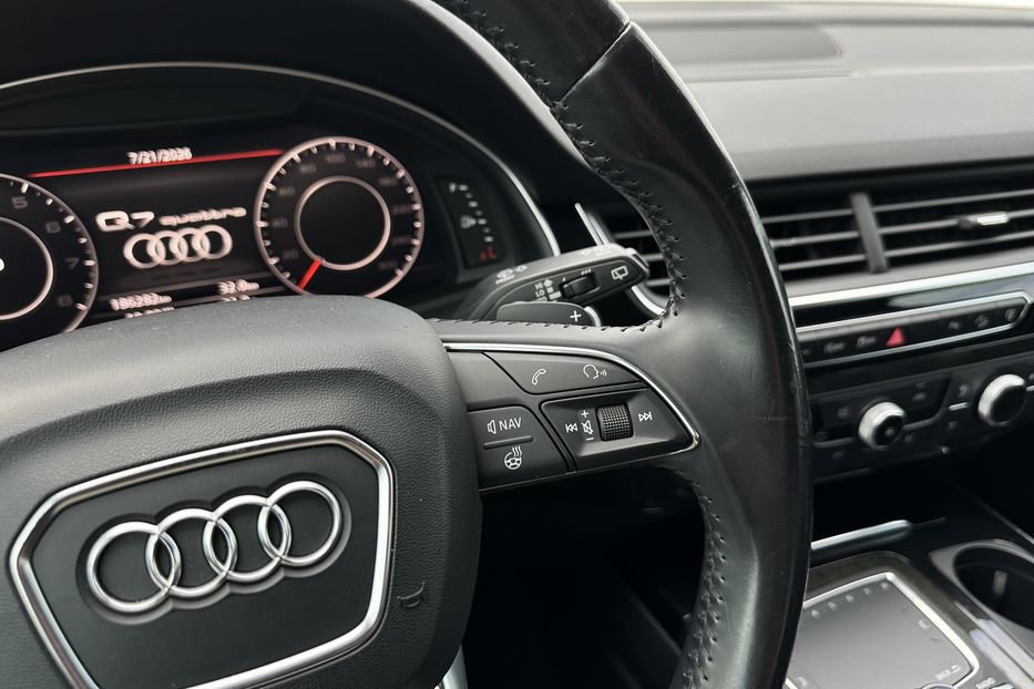 Продам Audi Q7 2017 года в Луцке
