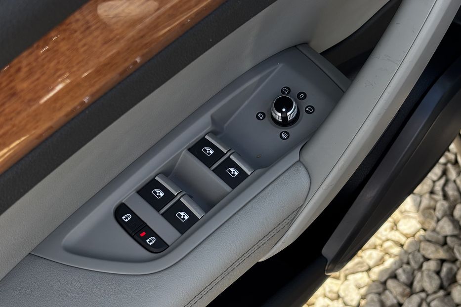 Продам Audi Q5 Premium Plus 2021 года в Львове