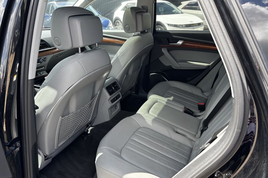 Продам Audi Q5 Premium Plus 2021 года в Львове