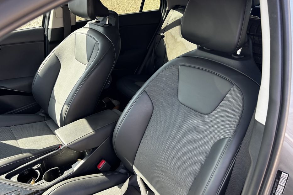 Продам Kia Niro  Wind 7786 2024 года в Львове