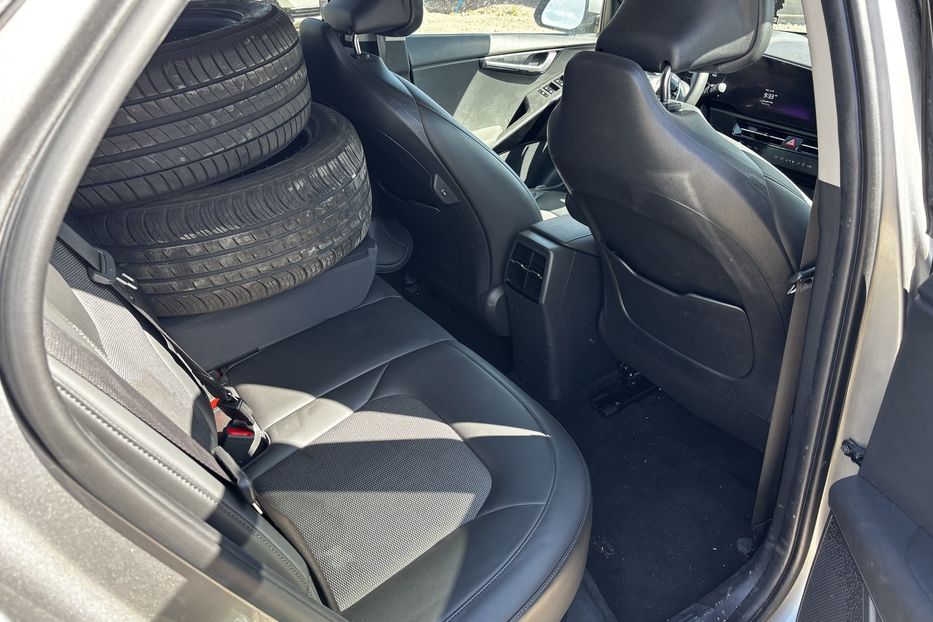 Продам Kia Niro  Wind 7786 2024 года в Львове