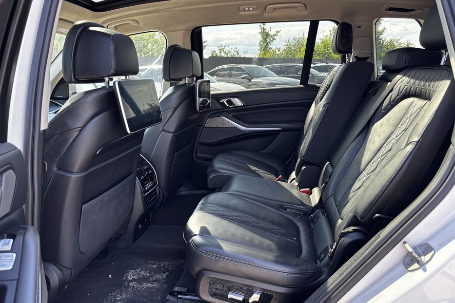 Продам BMW X7 Xdrive40I авто у Львові 2019 года в Львове