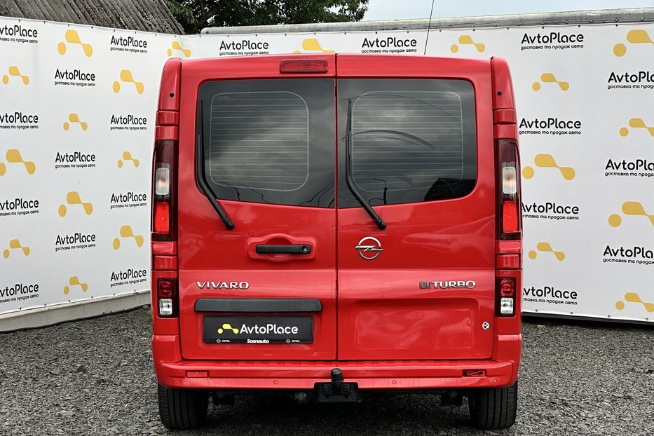 Продам Opel Vivaro груз. 2015 года в Луцке