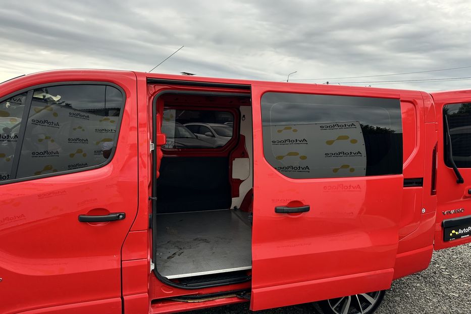 Продам Opel Vivaro груз. 2015 года в Луцке