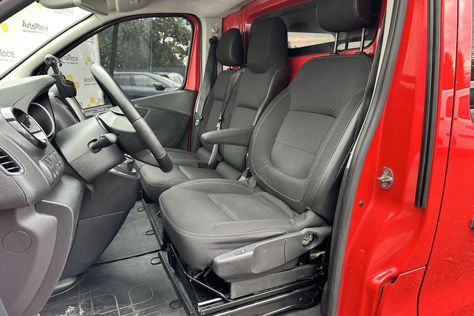 Продам Opel Vivaro груз. 2015 года в Луцке