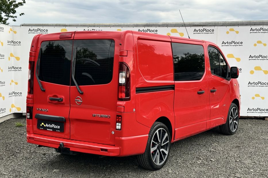 Продам Opel Vivaro груз. 2015 года в Луцке