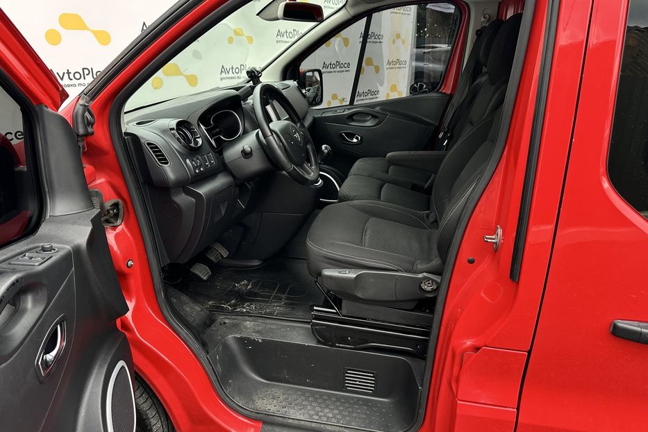 Продам Opel Vivaro груз. 2015 года в Луцке