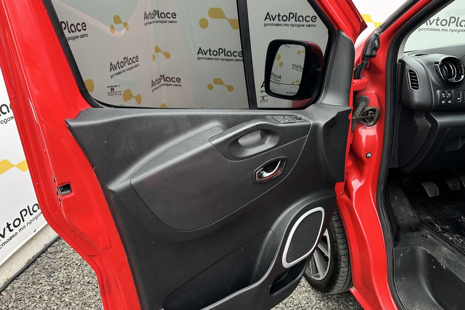 Продам Opel Vivaro груз. 2015 года в Луцке