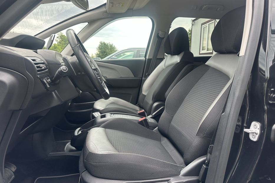 Продам Citroen Grand C4 Picasso SpaceTourer 2021 года в Львове