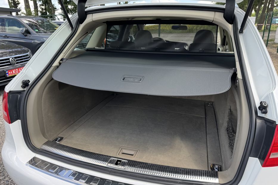 Продам Audi A4 B8 COMIS  2010 года в г. Умань, Черкасская область