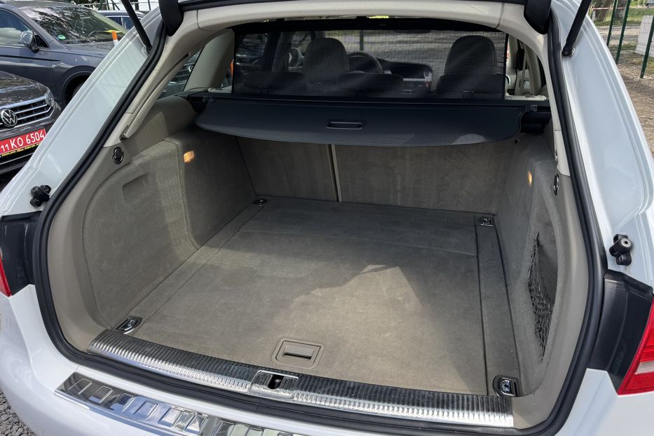 Продам Audi A4 B8 COMIS  2010 года в г. Умань, Черкасская область